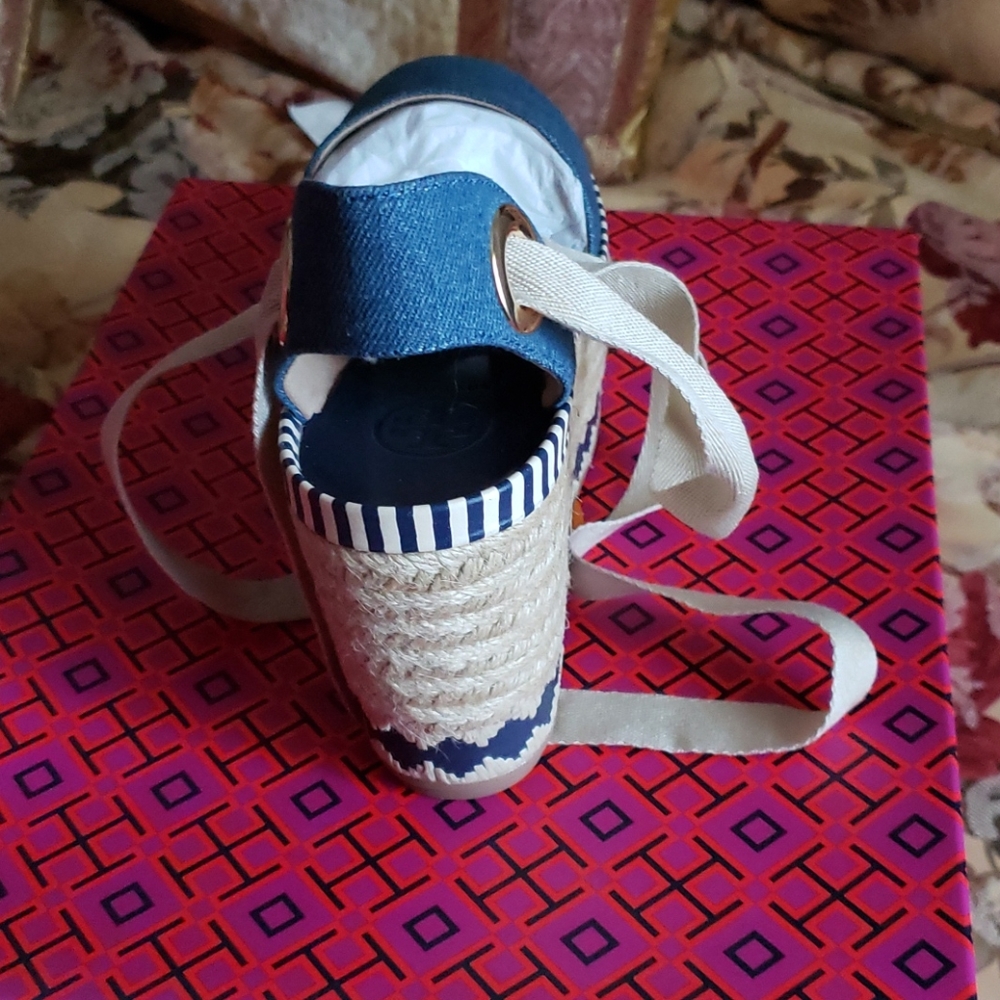 NWT! TORY BURCH DANDY ESPADRILLE WEDGE 5.5 - Picture 3 of 8